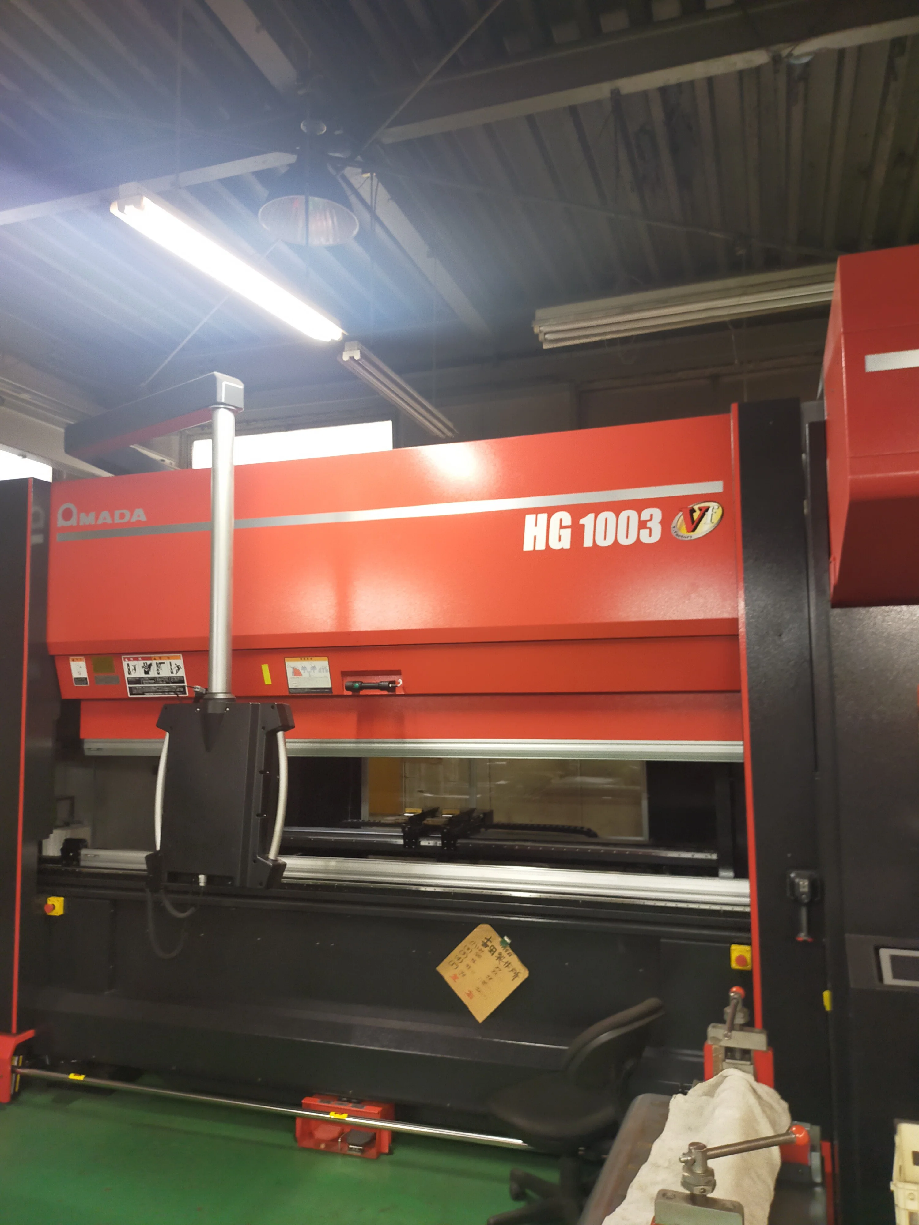 アマダ HG1003 プレスブレーキ