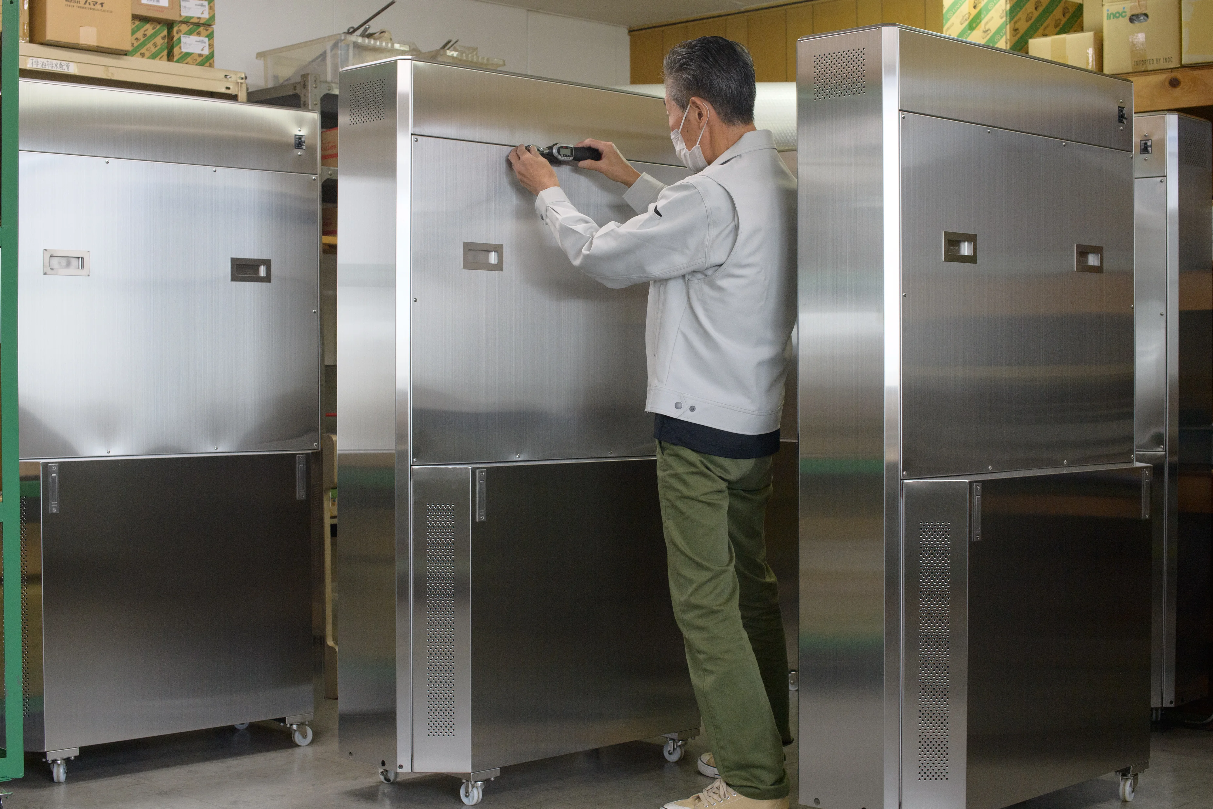 組立作業の写真