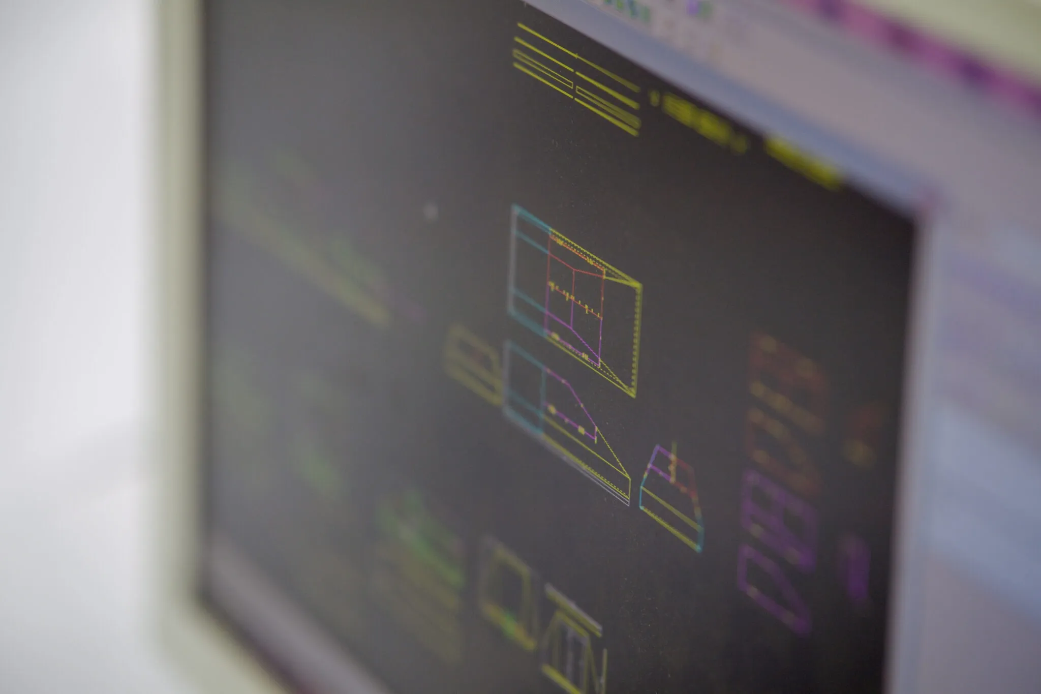 プレスブレーキによる曲げ加工